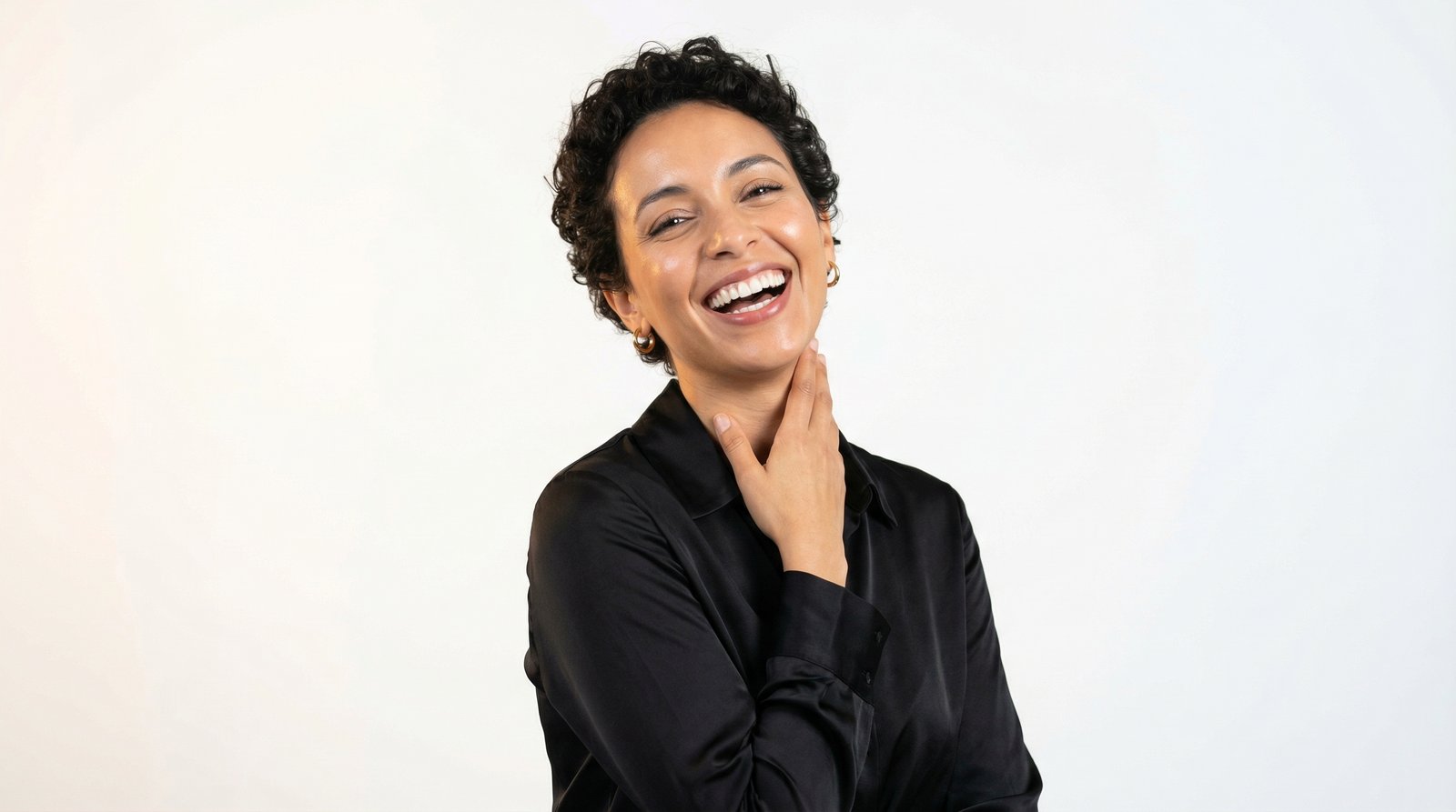 Patiente souriante au Centre Dentaire Dr Ibtissam Belaabbas al moustakbal, Casablanca